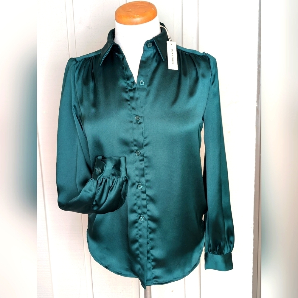 MAX STUDIO Emerald Green Blouse Polyester Women's Long Sleeve Size XS - Picture 3 of 17
